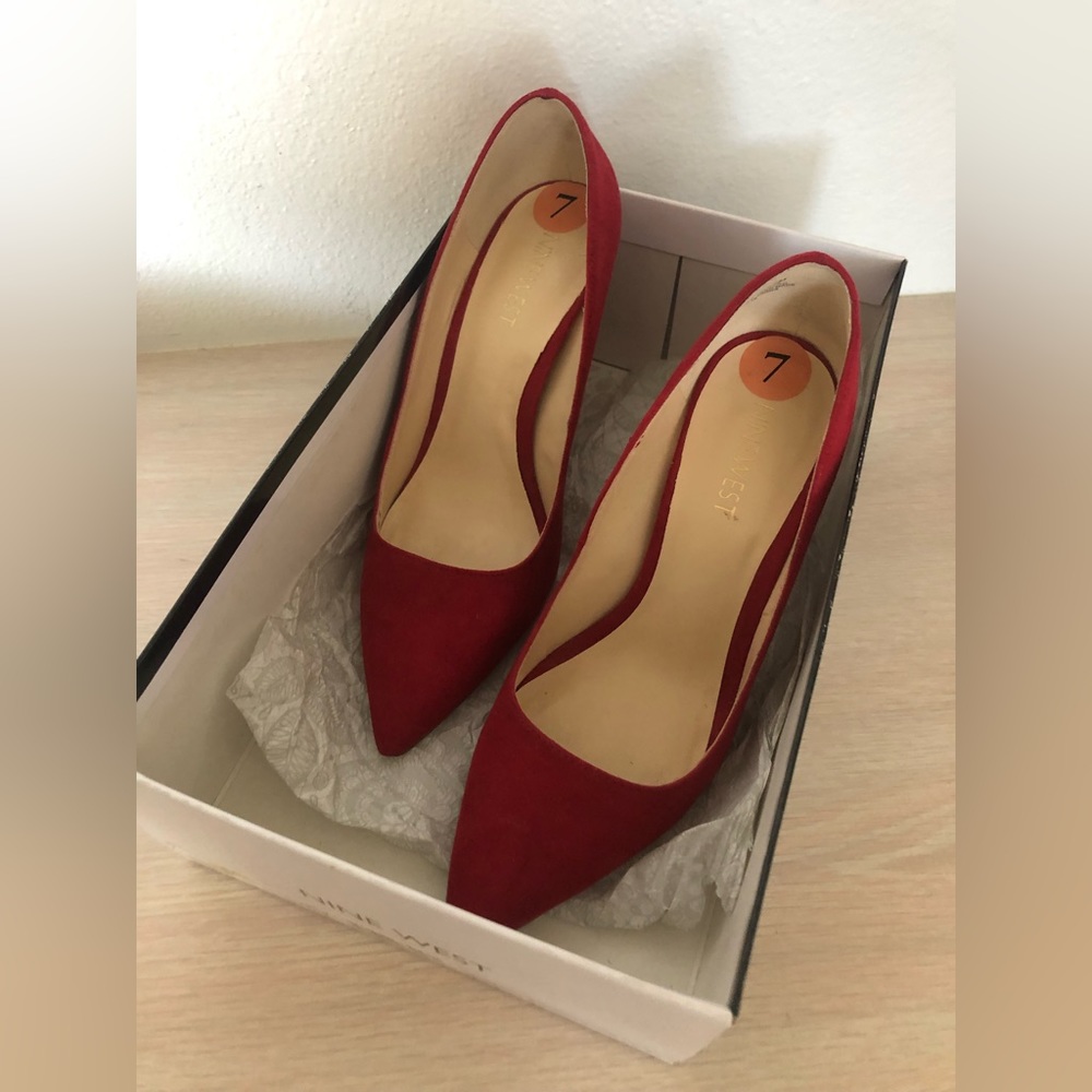 Nine West high heels size 7